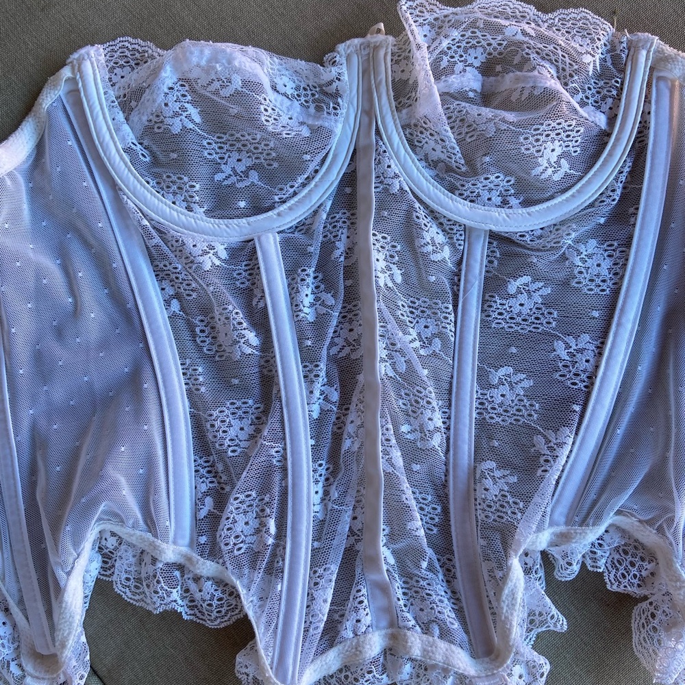 Vintage Victoria’s Secret bustier - Picture 4 of 8